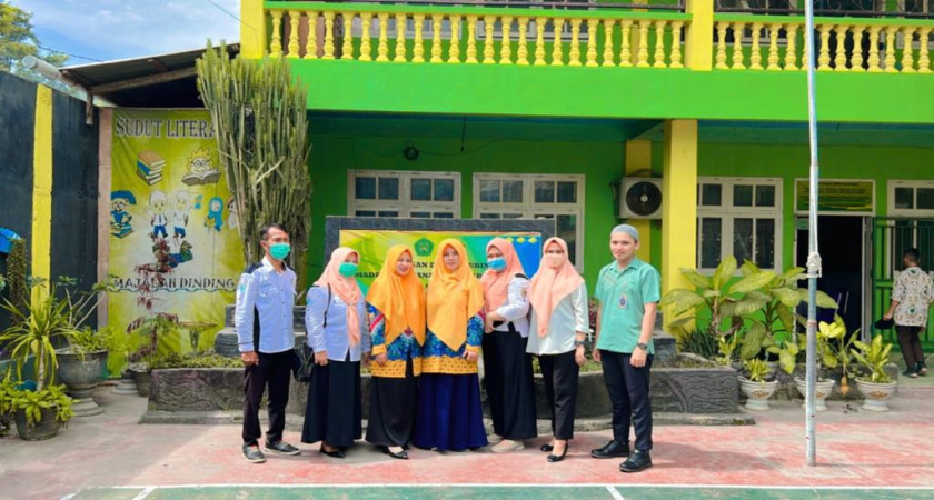 Pemeriksaan Berkala Kesehatan Siswa MTs Darul Mubin