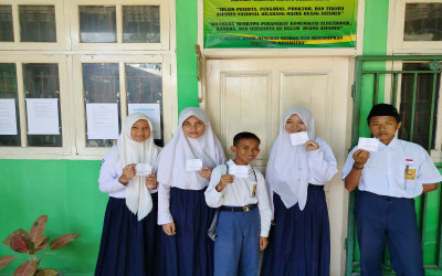 31 Peserta Didik Kelas 8 MTs Darul Mubin Ikuti ANBK 2022